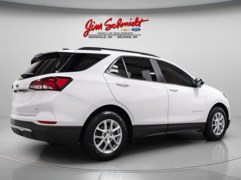 Used 2022 Chevrolet Equinox LT w/ LT True North Edition image 6