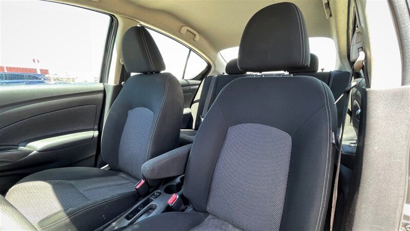Used 2018 Nissan Versa SV FWD image 10