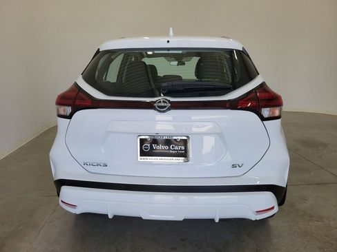 Used 2023 Nissan Kicks SV FWD image 6