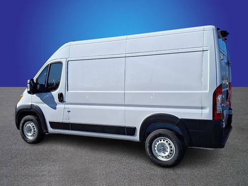 Used 2024 RAM ProMaster 2500 w/ Safety Group image 7