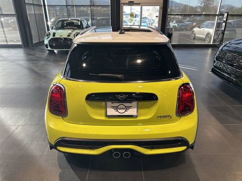 Used 2023 MINI Cooper S image 4