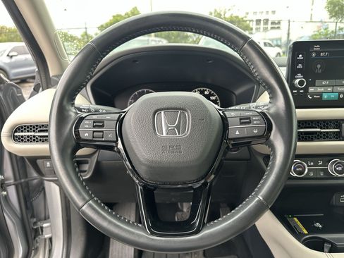 Used 2023 Honda HR-V EX-L image 11