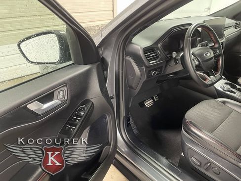 Used 2024 Ford Escape ST-Line w/ Tech Pack #1 image 10