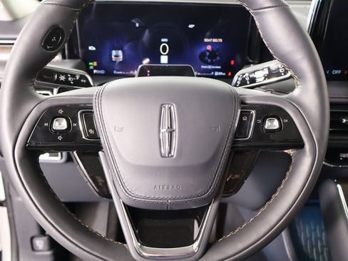 New 2026 Lincoln Aviator Reserve image 3