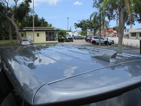 Used 2020 GMC Acadia SLE image 38