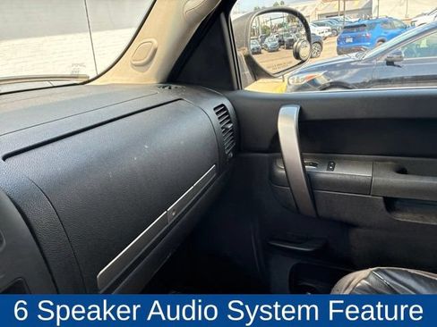Used 2011 Chevrolet Silverado 2500 LT w/ Interior Plus Package AWD/4WD image 12
