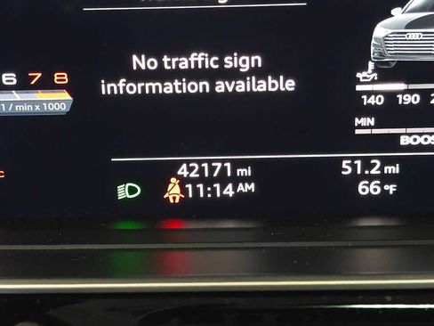 Used 2020 Audi S8 L w/ S8 Executive Package AWD/4WD image 38