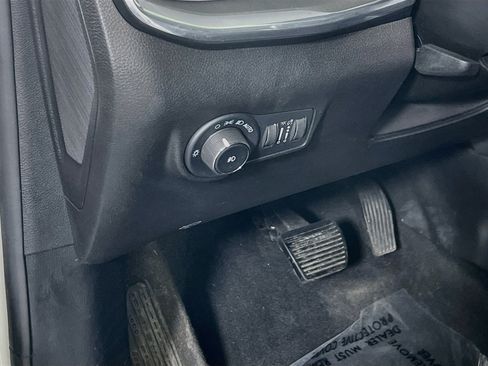 Used 2022 Jeep Compass Limited AWD/4WD image 10
