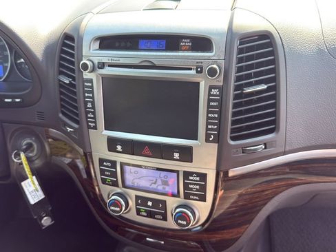 Used 2010 Hyundai Santa Fe Limited w/ Navigation Pkg 4 FWD image 10