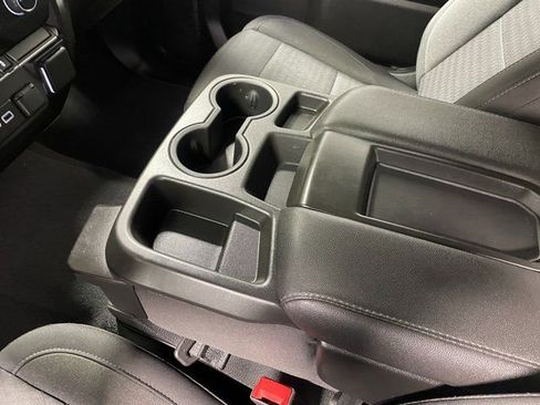 Used 2022 Chevrolet Silverado 1500 Custom image 17