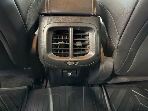 Used 2018 Jeep Cherokee Limited AWD/4WD image 22