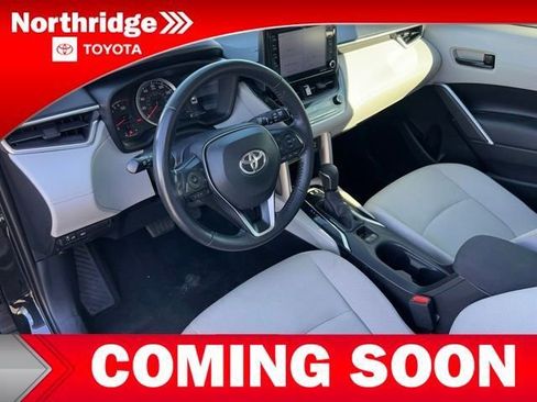 Used 2022 Toyota Corolla Cross LE image 5