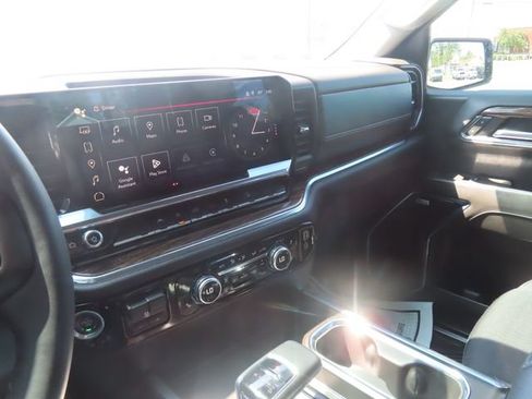 Used 2024 GMC Sierra 1500 Elevation w/ Preferred Package AWD/4WD image 37