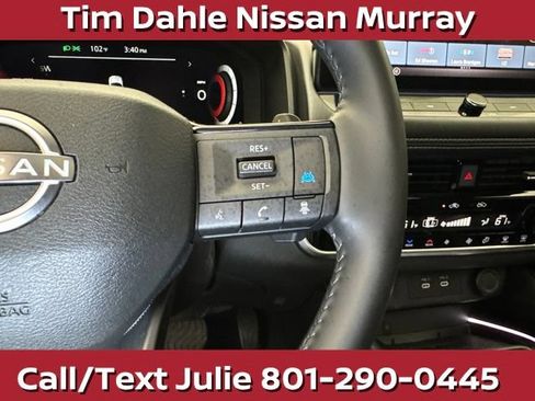 Used 2025 Nissan Rogue Platinum w/ Platinum Premium Package AWD/4WD image 31