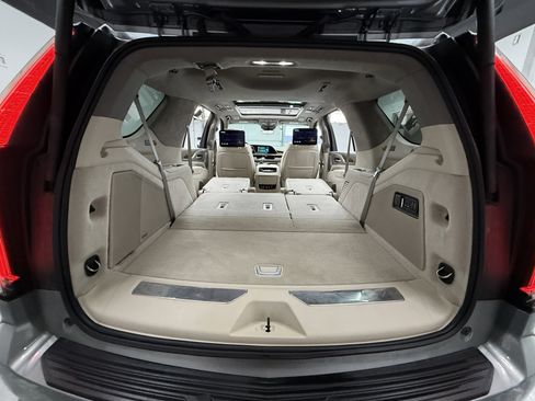 Used 2024 Cadillac Escalade Sport Platinum image 13