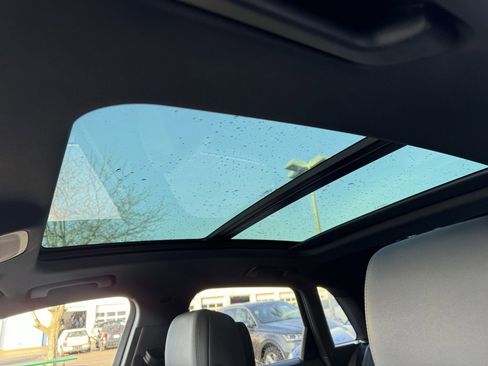 Used 2023 Audi Q3 2.0T Premium w/ Convenience Package image 8