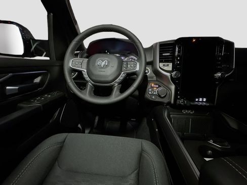 New 2026 RAM 1500 4x4 Crew Cab image 27