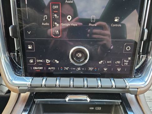 Used 2025 GMC Yukon Denali Ultimate w/ LPO, Floor Liner Package image 26