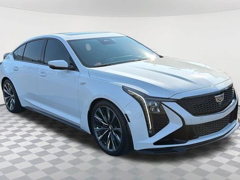 Used 2026 Cadillac CT5 V Blackwing w/ Carbon Fiber 2 Package RWD image 3