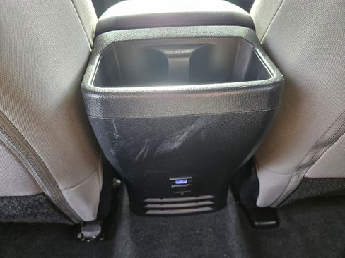 Used 2023 Toyota Tacoma TRD Off-Road image 11