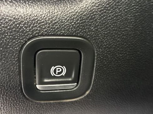 Used 2020 Chevrolet Silverado 3500 LT w/ Convenience Package image 20