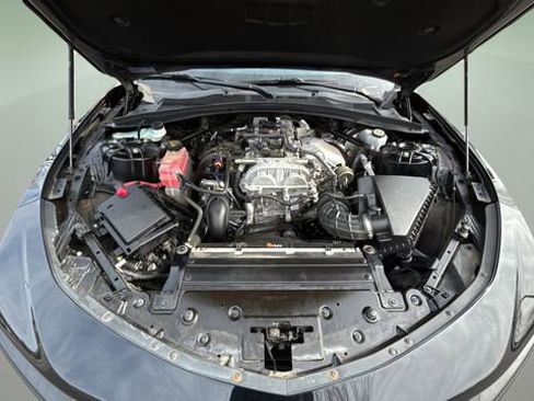 Used 2019 Chevrolet Camaro LS RWD image 31