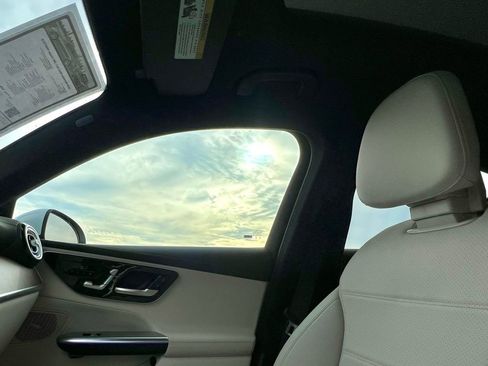 Certified 2026 Mercedes-Benz GLC 300 4MATIC image 19