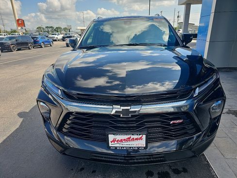 Used 2025 Chevrolet Blazer RS FWD image 8