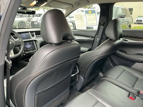 Certified 2025 INFINITI QX50 Pure image 26
