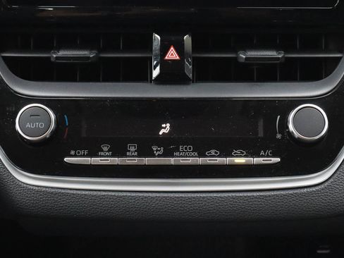 Used 2024 Toyota Corolla LE image 11