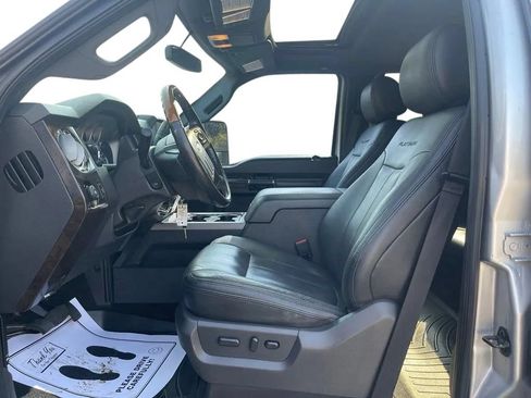 Used 2016 Ford F250 Platinum w/ FX4 Off-Road Package AWD/4WD image 17