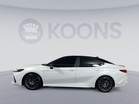 Used 2025 Toyota Camry XSE FWD image 7