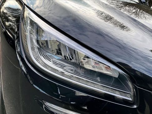 Used 2022 Lincoln Corsair Reserve image 27