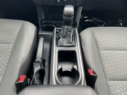 Used 2021 Toyota Tacoma SR5 RWD image 11