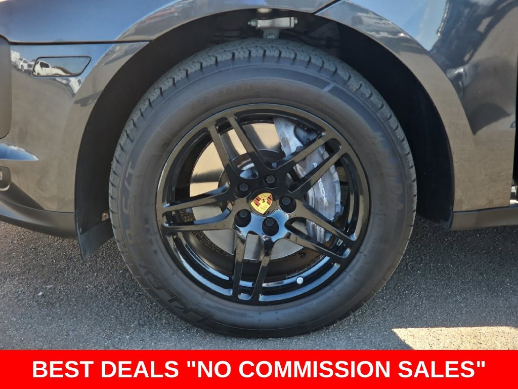 Used 2021 Porsche Macan w/ Premium Package AWD/4WD image 36
