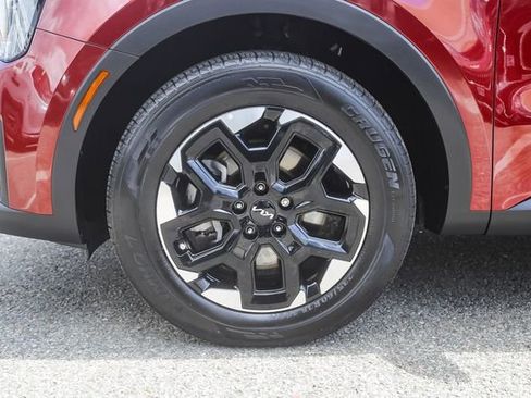 Certified 2024 Kia Sorento S w/ Panoramic Sunroof Package FWD image 13