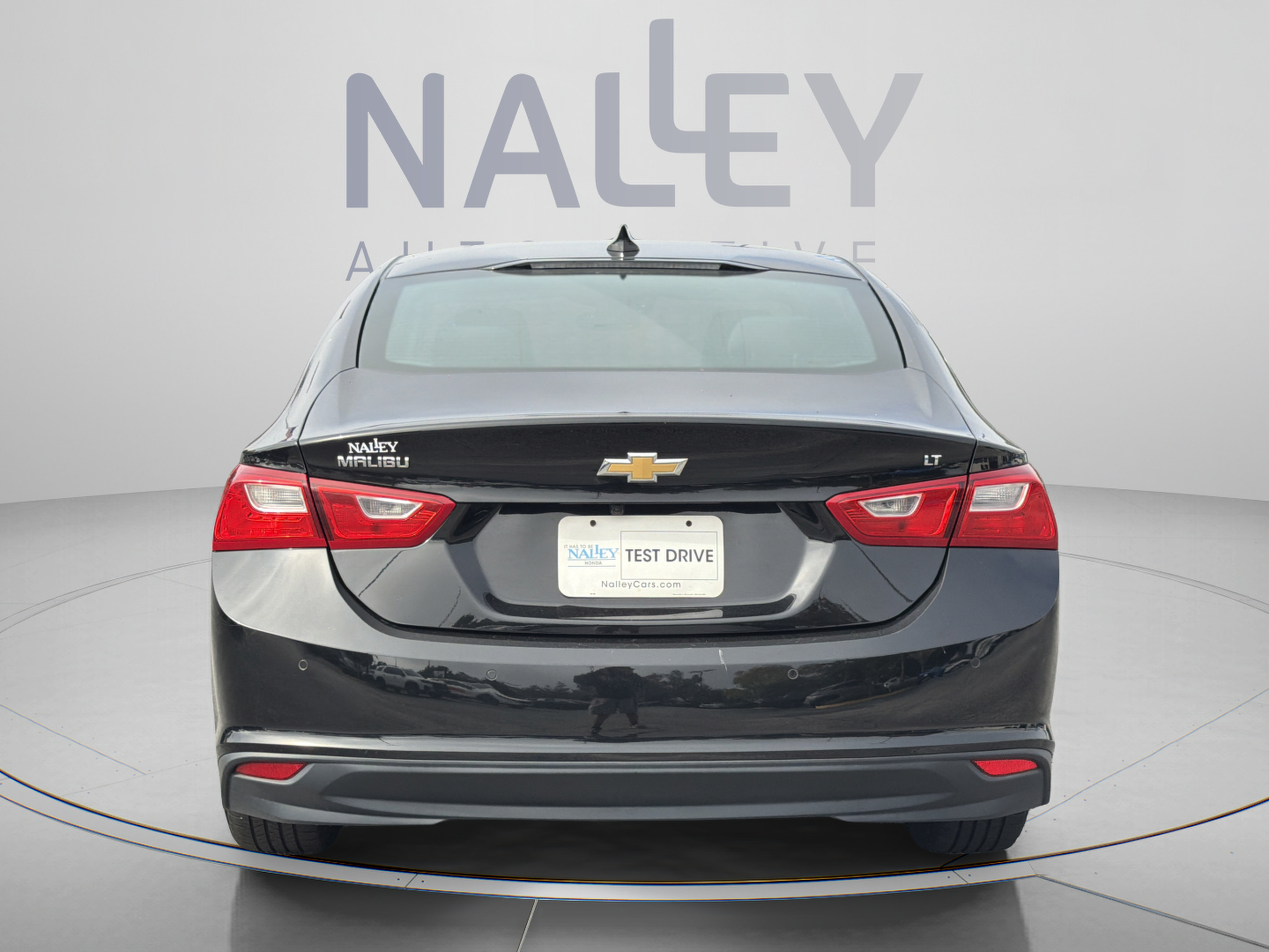 Used 2025 Chevrolet Malibu LT FWD image 4