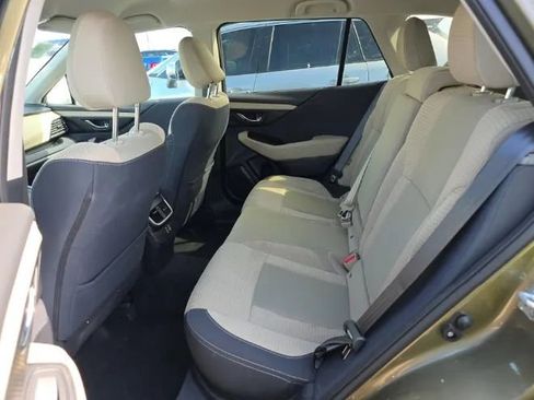 Used 2024 Subaru Outback Premium AWD/4WD image 9