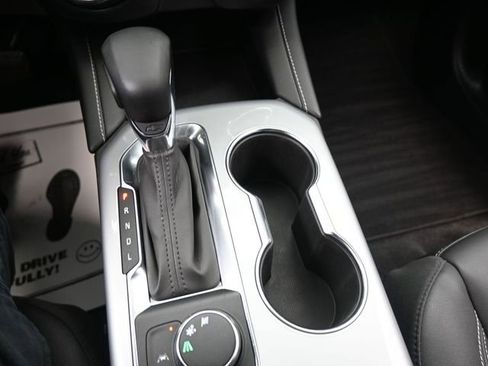 Used 2024 Chevrolet Blazer LT image 11