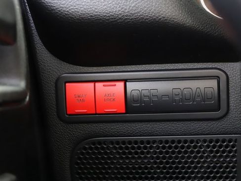 Used 2017 Jeep Wrangler Unlimited Rubicon image 31