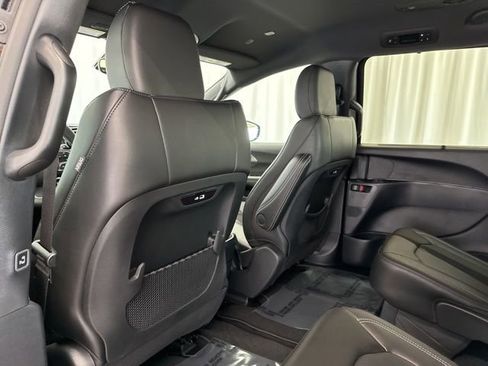 New 2026 Chrysler Pacifica Select image 37