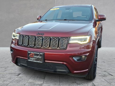 Used 2020 Jeep Grand Cherokee Altitude image 4