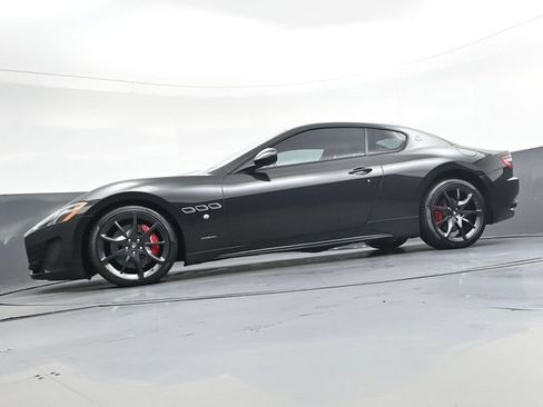 Used 2013 Maserati GranTurismo Sport RWD image 34