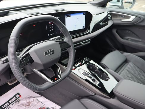 Used 2025 Audi S5 Premium Plus w/ Premium Plus Package image 11