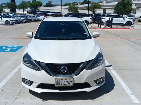 Used 2016 Nissan Sentra SR FWD image 2