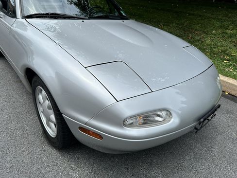 Used 1990 MAZDA MX-5 Miata RWD image 59