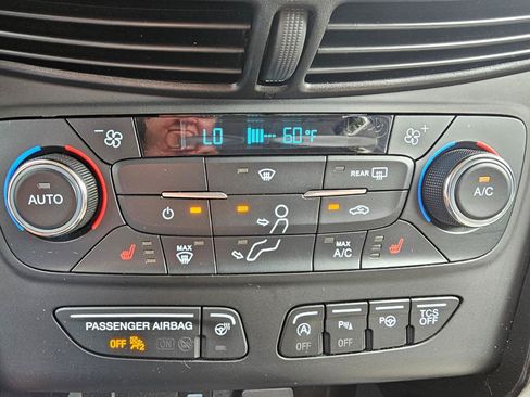 Used 2017 Ford Escape Titanium w/ Equipment Group 301A AWD/4WD image 42