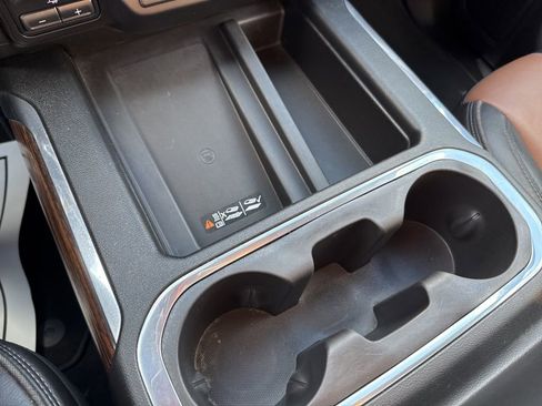 Used 2020 Chevrolet Silverado 2500 High Country w/ Z71 Off-Road Package image 37