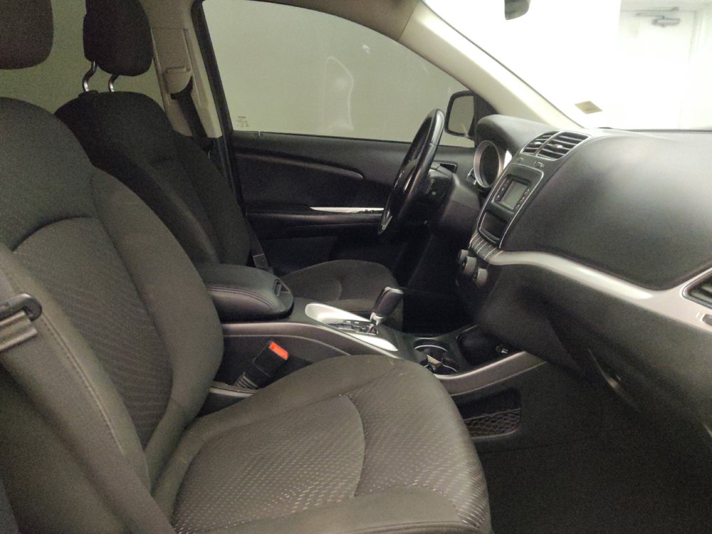 Used 2019 Dodge Journey SE w/ Connectivity Group FWD image 21