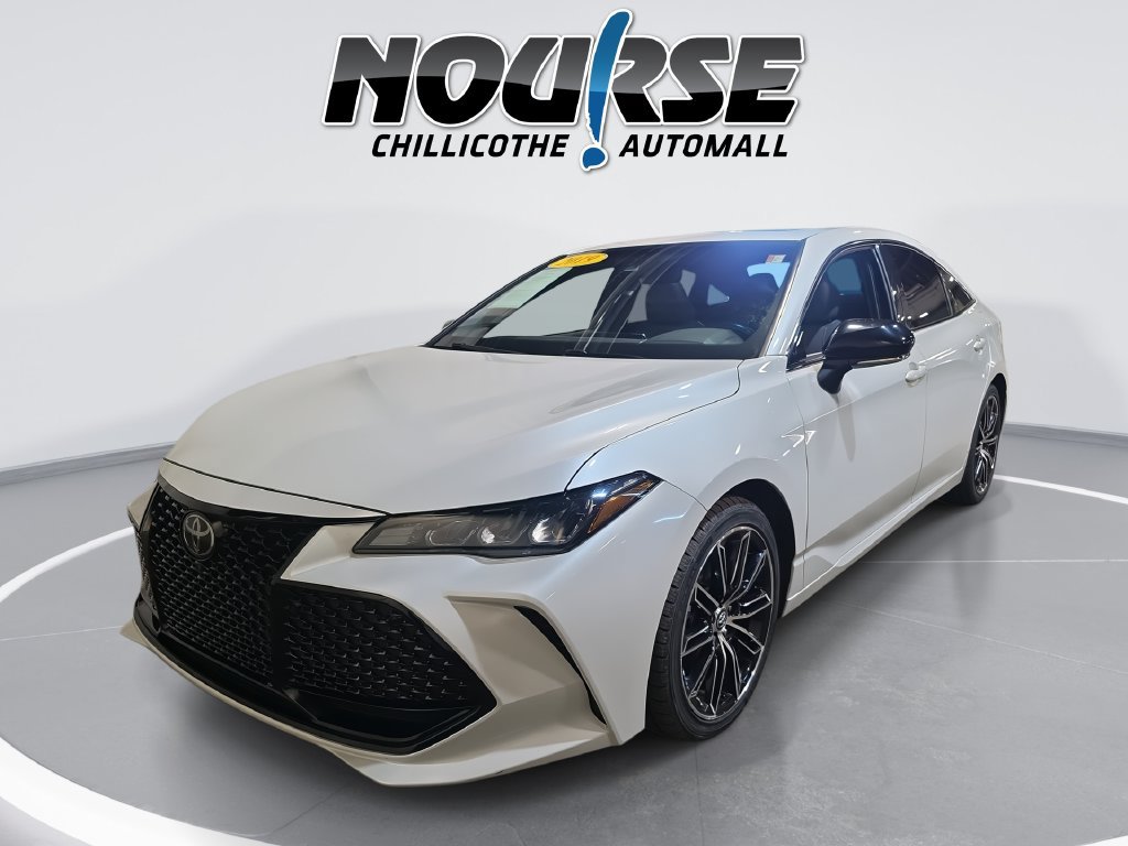 Used 2019 Toyota Avalon XSE w/ All Weather Liner Package FWD image 1